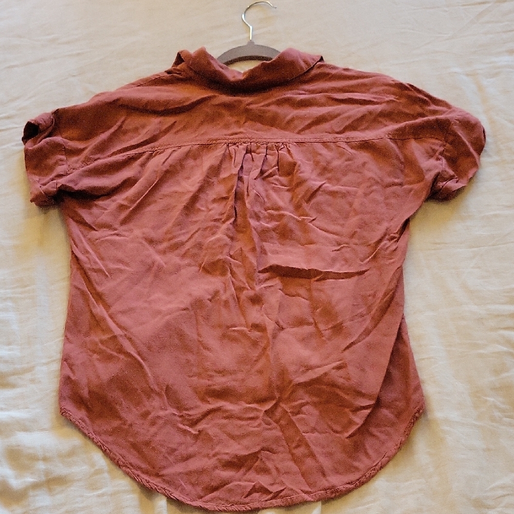 Style Envy Rust Button-Down Shirt - Picture 3 of 5